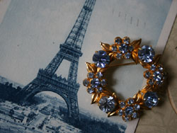 Antike Brosche Paris Bleu